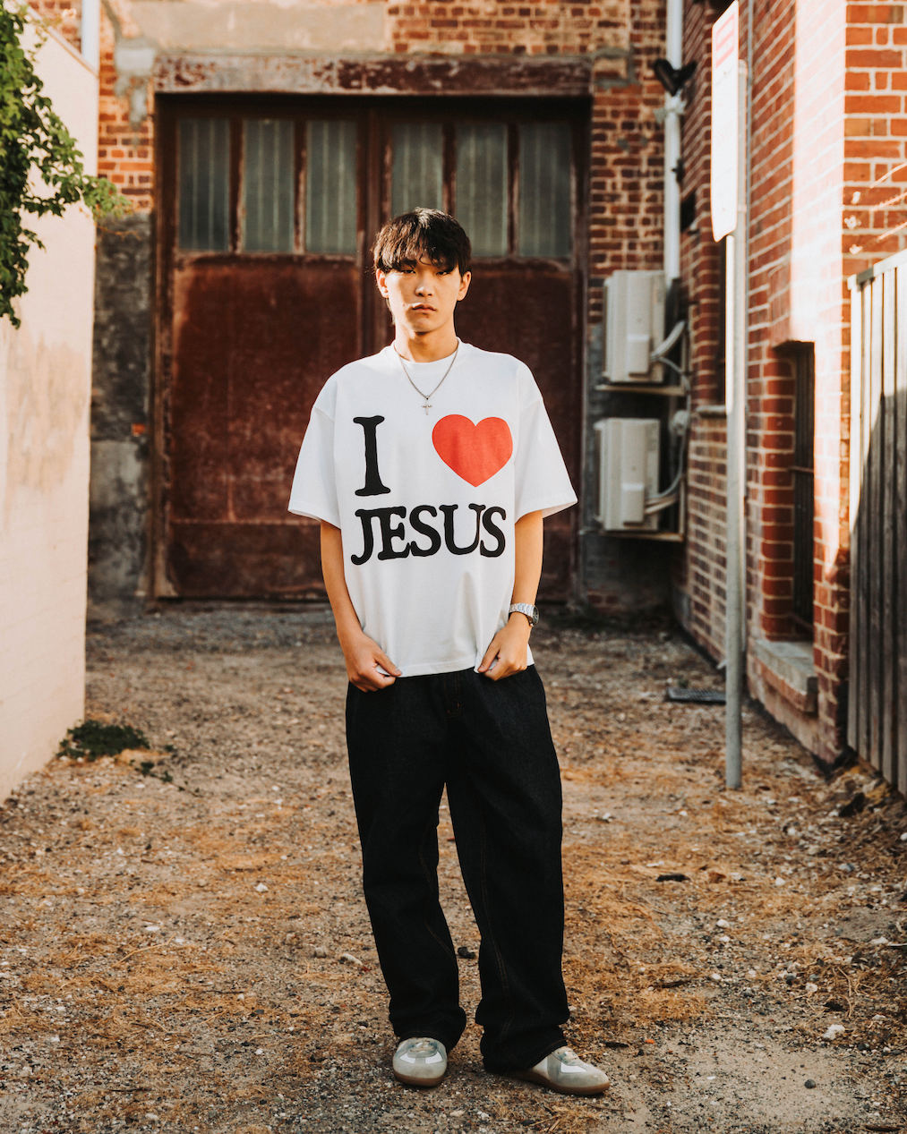 I love Jesus shirt WHITE